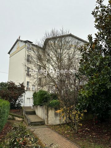 Bel appartement situé entre les thermes et le casino