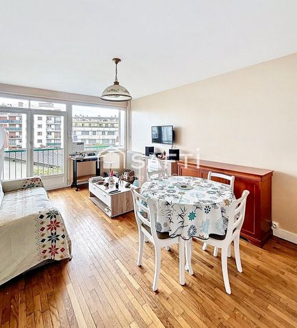 Charmant 3 pièces traversant, lumineux et calme, au cœur d’une résidence verdoyante avec gardien à Saint-Maur-des-Fossés.