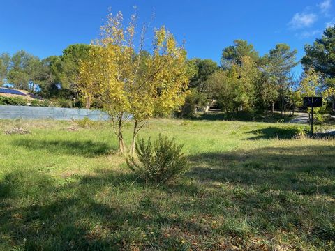 Magnifique terrain constructible hors lotissement de 1394m2