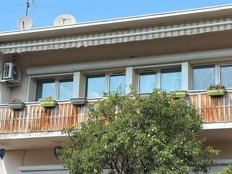 APPARTEMENT T4 AVEC JOLIE VUE ET PARKING PRIVE