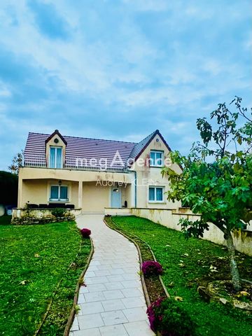 Maison familiale avec 5 chambres, jardin et garage – cadre paisible à Saint-Clément
