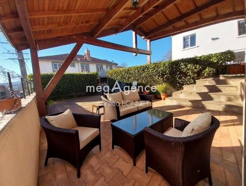 Maison en pierre "rénovée" avec extérieur !