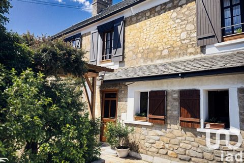 iad France - Céleste Barat vous propose: CRISENOY=== Charmant petit village de Seine et Marne ( proche MELUN et vaux le pénil)=== IDÉAL INVESTISSEURS OU Grandes familles friandes de grands espaces et nature. CADRE BUCOLIQUE avec son jardin Clos de mu...