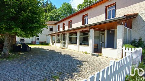 iad France - Laetitia Jouve ... vous propose : EN EXCLUSIVITE à SAINT-GEORGES-LAGRICOL ! Réaliser votre rêve dans un lieu qui bénéficie d'une LOCALISATION IDEALE, à : • 40 min du Puy-en-Velay et à proximité de la départemental qui relie Yssingeaux (4...