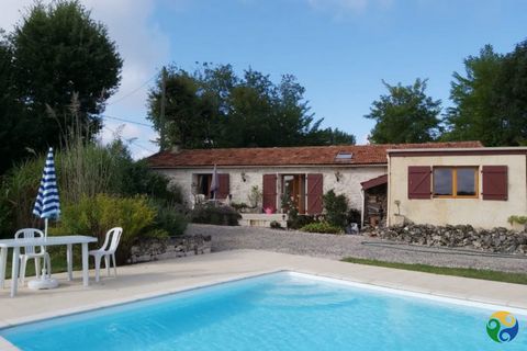 EXCLUSIVE Agence Newton This lovely 2 bed stone barn is located on the plateau just outside Montaigu de Quercy. with 2752m2 of flat gardens, a 10 x 5 saltwater swimming pool. The house benefits from double glazed windows and doors, a gas fired centra...