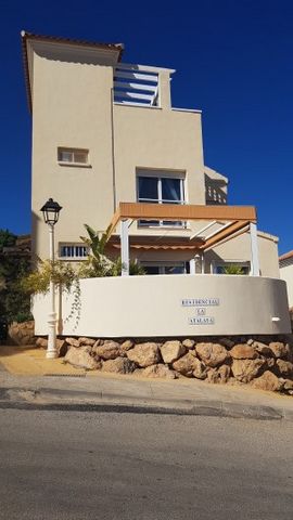 Property Details Bedrooms: 2 Bathrooms: 1 Emissions: D Consumption: E Plot size: 147 m2 Habitable space: 147 m2 Features Garage and parking 2 terraces 3 communal pools Fitted wardrobes, fly screens, blinds and rejas Air con, ceiling fans and pellet b...