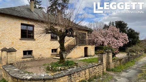 A19741GYK24 - Authentic Perigordine farmhouse complete with two stone barns and two massive tobacco drying barns. House of 105m2 including fitted kitchen, living room with wood burner, three bedrooms, shower and WC. Small sun terrace, double glazing ...