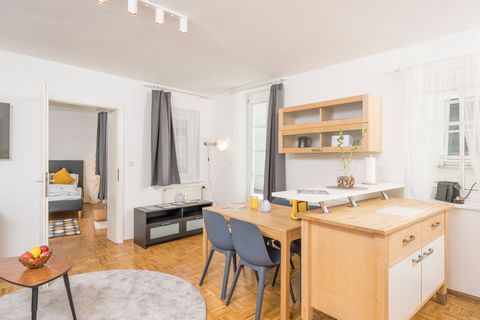 Are you looking for an ideally located accommodation to do a bit of sightseeing in Graz but also some shopping and to go out for a good meal or a drink in the evening? We have just the thing for you. The hard facts about this flat: super centrally lo...