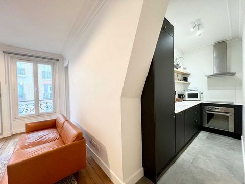 In an old building, this furnished 3-room apartment in the 11th arrondissement has just been completely renovated. The entrance, staircase, access to the garden, and floors are clean and well-maintained. The common areas have paved and floral-pattern...