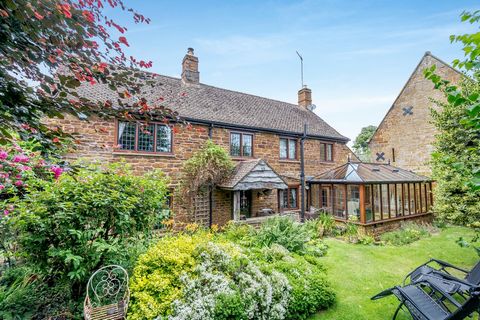 A charming period cottage quietly tucked away down a narrow lane in one of the county’s most pretty small villages. Dating from around 1750, the house has been painstakingly modernised and offers hardwood framed windows, oil heating to cast-iron radi...