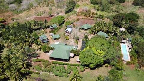 * Featured on CNN as “One of the 5 Worldwide Rustic Resort Worth a Splurge.” * TITLE – freehold (no property taxes, no stamp duties, no land lease payments) * LAND SIZE: 7.9723 hectares (19.7 acres) * Various supporting income opportunities on this g...