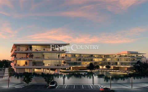 No coração de Vilamoura, ergue-se o empreendimento Serenity, um requintado oásis residencial com 53 apartamentos de pura elegância, distribuídos por dois edifícios distintos: Golden e Blue. Golden, inspirado nas praias banhadas pelo sol, irradia calo...