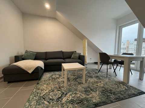 Welcome to this cozy studio in the heart of Karlsruhe! Your 25m² apartment offers you everything you need for an external stay. --> New building from 2021 --> Super central, direct city center location --> Rewe, Europaplatz, Postgalerie just 1 minute...