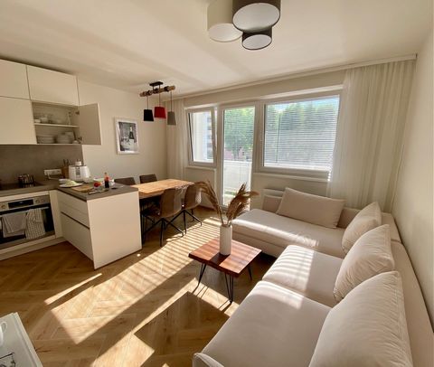 The apartment will be available again from March 15, 2024! Do you want to spend a pleasent time in Klagenfurt am Wörthersee in a newly renovated and completely furnished to a high standard and fully equipped 3-room apartment with a sunny loggia? Enou...