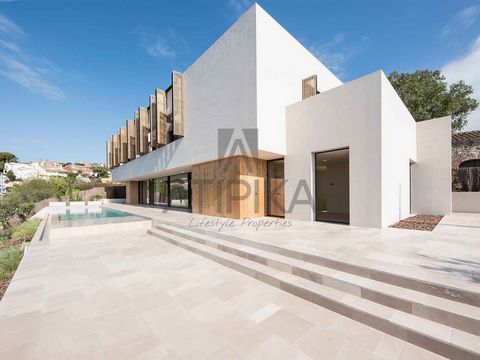 This stunning villa with sea views is located in Teià, an exclusive town in Maresme, just a 5-minute drive from the town center and 20 minutes from the center of Barcelona. The villa is part of the so-called 