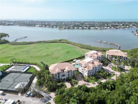 Experience luxury, coastal Florida living at its finest in this renovated 3-bedroom plus Den, 3.5-bathroom condo. Drive past the just renovated club with Tom Fazio designed golf, tennis with pro, and multiple dining and drinking options with Port Roy...