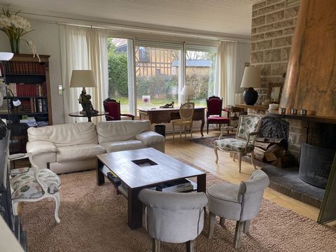 Dpt Eure (27), à vendre LA SAUSSAYE maison P 11 de 260 m² - Terrain de 2 429,00 m²