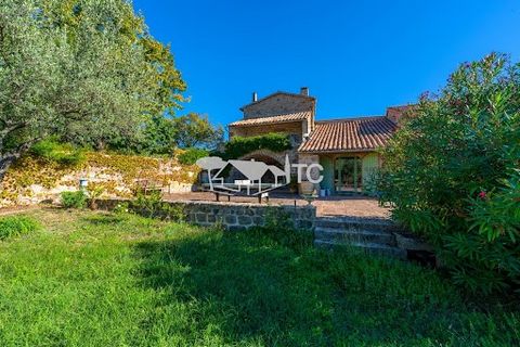 FORMER FARMHOUSE OF THE XVIIITH 4700M² OF LAND 07140 Near Les Vans, this old farmhouse in a hamlet dating from the 18th century, completely renovated, has retained its authenticity. This magnificent property with high profitability potential has 4700...