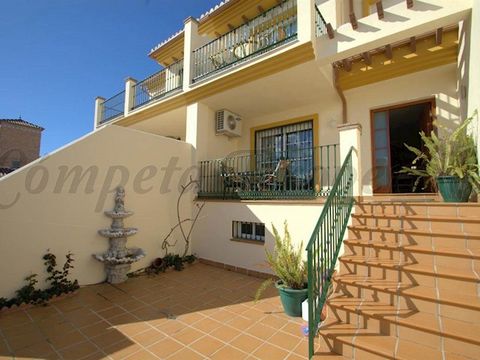 Situated in a quiet street of Torre del Mar, this very spacious terraced house has the benefit of being within a short distance of the beach and all local amenities. The patio and the front terrace offer the possibility to enjoy the sunshine as well ...