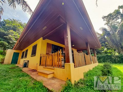 Réduction de prix !! Située dans le quartier agréable et sécurisé de Bosque de Lago à Playa Carrillo, cette belle propriété offre le mélange parfait de paix et d’accessibilité. À quelques minutes en voiture de la plage de Carrillo et à environ 10 min...