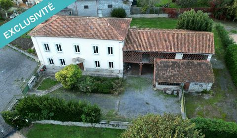 Située à Huos, cette charmante maison ancienne bénéficie d'un emplacement idéal dans un environnement paisible et authentique. Ce village offre un cadre de vie agréable, avec ses paysages verdoyants et son ambiance conviviale. Proche de commodités te...