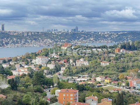 Apartamentos en venta en complejo con vistas al Bósforo en İstanbul Üsküdar Los apartamentos en venta están situados en Üsküdar, uno de los distritos históricos de la parte de Anatolia. Üsküdar es uno de los distritos donde se vive una vida tranquila...