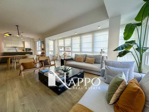 This 190m² flat for sale, located in the heart of Palma de Mallorca. This spacious and elegant home has 3 large bedrooms, with fitted wardrobes, which offers great storage capacity. It has 2 complete bathrooms, designed with high quality finishes.The...