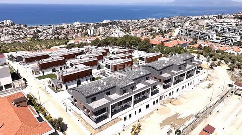 Wohnungen in Strandnähe und in der Nähe der täglichen Annehmlichkeiten in Kuşadası Kadınlar Denizi Die Wohnungen befinden sich in der Nähe des Kadınlar Denizi Strandes in Kuşadası. Kuşadası ist berühmt für seine touristischen Aktivitäten und zieht mi...