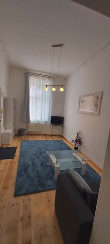 Apartment is located in the center of Potsdam - near Brandenburger Gate. The super location is for guests from abroad absolutly an advantage : The big stores are just some steps away - and you have the direct transport access of bus, tram, train to t...