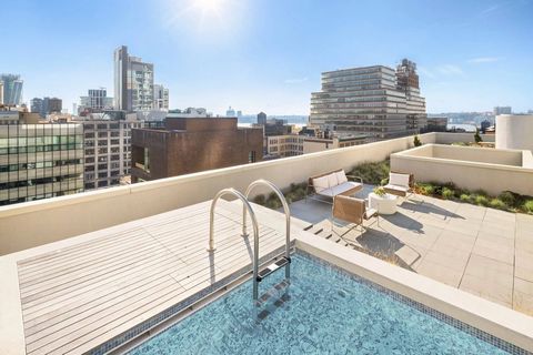 Entdecken Sie ein unvergleichliches Wohnerlebnis in West Chelsea mit diesem außergewöhnlichen Penthouse im Jardim, einer einzigartigen Residenz. Dieses architektonische Meisterwerk bietet 4 Schlafzimmer, 4,5 Badezimmer und ein tadelloses Interieur vo...