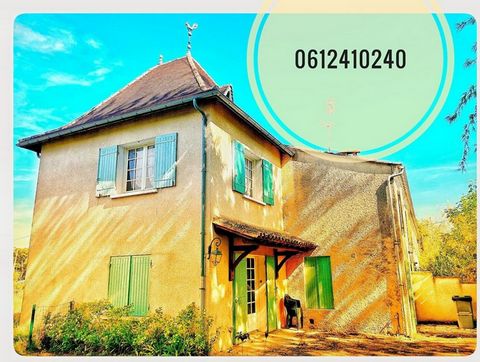 LE FLEIX 24130 Maison en pierre parfaite pour la réalisation d'un projet de chambres d'hôtes!!! Surface habitable 441 m2 environ, 11 chambres. prix : 315 000 euros HAI, honoraires 5% inclus charge acquéreur, soit 300 000 euros hors honoraires , maiso...