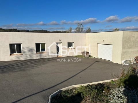 Vivez le charme de la campagne avec tout le confort moderne dans cette maison contemporaine de 2020, située idéalement près de Bram, Castelnaudary, et Mirepoix en Ariège. Profitez d'une vie sereine sans travaux à prévoir : vaste salon ouvert sur une ...