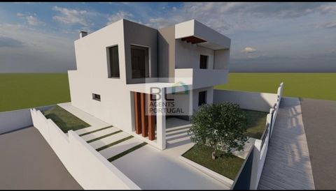 New 3-bedroom villa with contemporary architecture, with approved project and building licence and permit already available, located in Vila Nova da Caparica, Casalinho da Rosa, in a quiet residential area exclusively for villas and with easy access ...