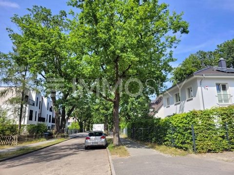 (PHOTOS INTÉRIEURES DE CET APPARTEMENT VACANT ET NON LOUÉ UNIQUEMENT SUR DEMANDE) Vous en avez assez de l’agitation de la grande ville et aspirez à un coin vert, mais vous voulez quand même être bien connecté ? Alors voici la propriété qui vous convi...