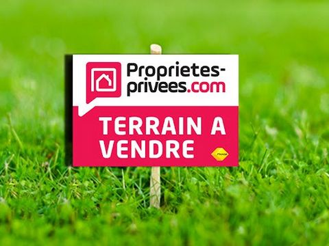 Stéphanie DRONNE vous propose en EXCLUSIVITE un terrain viabilisé de 772m² sur la commune de Notre Dame du Pé, à proximité de l'école et de la Maison d'Assistantes Maternelles. Idéalement situé à 40 kms d'Angers, 56 kms de Laval, et 60 kms du Mans ; ...