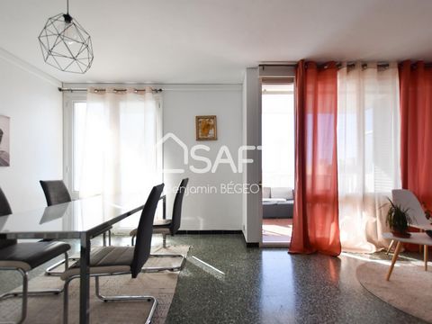 A louer, à TOULON (83000), quartier du Faron, appartement faux T4 de 72 m² environ. Situé au 2ème étage sur 3 sans ascenseur, cet appartement traversant comprend: entrée et dégagement, séjour double ouvrant sur une terrasse Sud avec vue mer, deux cha...