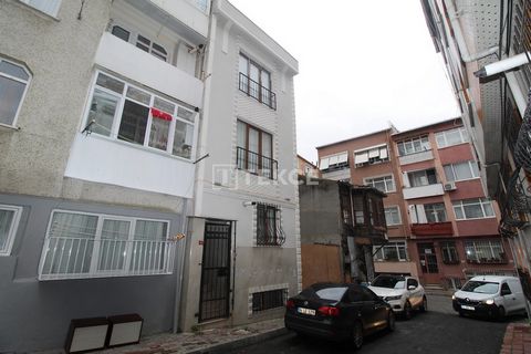 Turnkey 4 Storey Fully Furnished Building in Fatih Koca Mustafapaşa The 4-storey cost-free building is located in the Koca Mustafapaşa, neighborhood of Fatih district. The region has a strategic location and is a well-established district that has be...