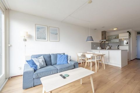 Sfeervol vakantieappartement voor 2 personen gelegen aan de voet van de duinen van Groote Keeten. Wat een heerlijk appartement op een toplocatie. Het appartement is gelegen op de 2e verdieping en is comfortabel ingericht, van alle gemakken voorzien e...