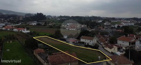 Terreno Urbano Vende-se terreno plano com 20 metros de frente, localizado em Pinheiro da Bemposta, a apenas 800 metros da Nacional 1. Este terreno é ideal para construção, oferecendo acessibilidade, tranquilidade, e proximidade a serviços e comodidad...