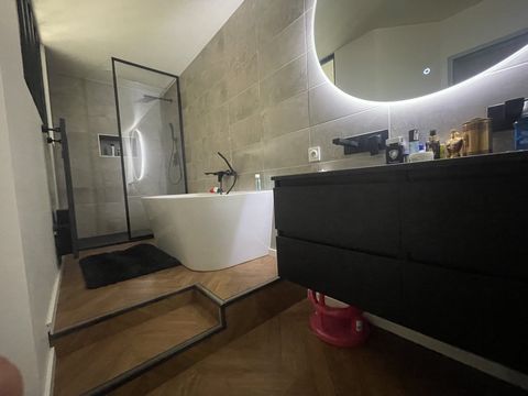 APPARTEMENT TYPE 3 AVEC ASCENSEUR - CENTRE VILLE
