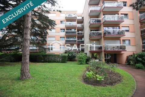 Grand F2 49M² terrasse parking et cave