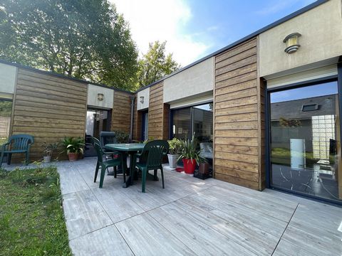 Maison d’architecte contemporaine – 2007 – 390 m² de terrain