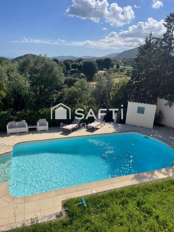 Maison familiale sans vis a vis avec piscine