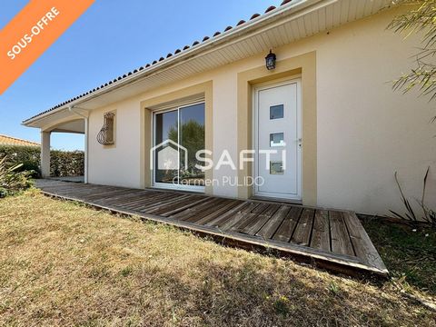 Maison contemporaine de plain-pied : 3 chambres, piscine, jardin, à proximité immédiate des commodités.