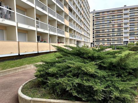 Reims centre / Appartement 4 chambres - 2 salle de bains - 3 balcons - Cave & Parking privé
