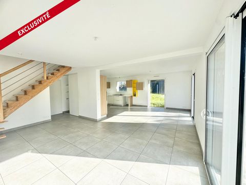 Maison récente 5 chambres – 136 m² – Garage 78 m² + Carport – Quartier Thévalles, Laval