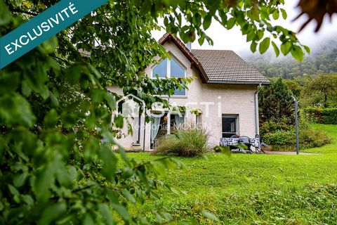 Maison familiale avec piscine et vue imprenable – 10 minutes de Maiche