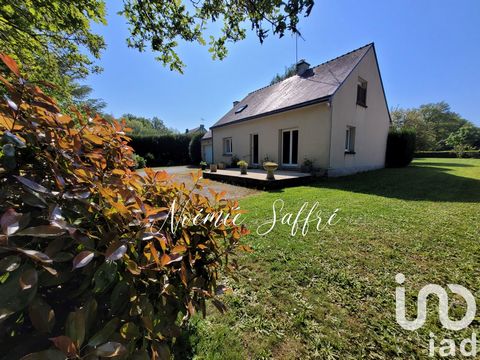 iad France - Noëmie Saffre vous propose: NOUVEAUTÉ - VAY – A PIED DU BOURG – 4 CHAMBRES - JARDIN - GARAGE. Amoureux du calme et de la nature, venez découvrir ce havre de paix à pied du bourg de Vay et moins de 30 min du Cardo (ORVAULT). Cette maison ...