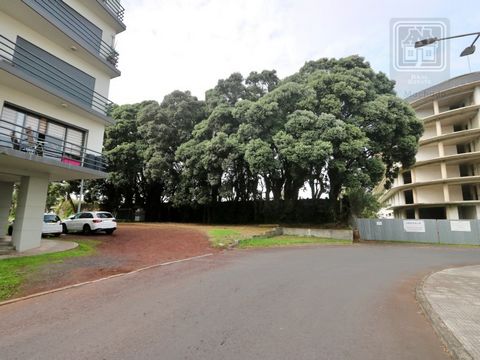 Joint sale of 5 plots of land with potential for construction, with a total area equivalent to 32,700 m2, located in one of the urban expansion areas of the city of Ponta Delgada, with two confrontations. Part of the land faces, to the south, a stree...