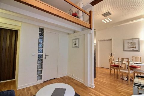 MOBILITY LEASE ONLY: In order to be eligible to rent this apartment you will need to be coming to Paris for work, a work-related mission, or as a student. This lease is not suitable for holidays or remote work. This beautiful apartment is located in ...